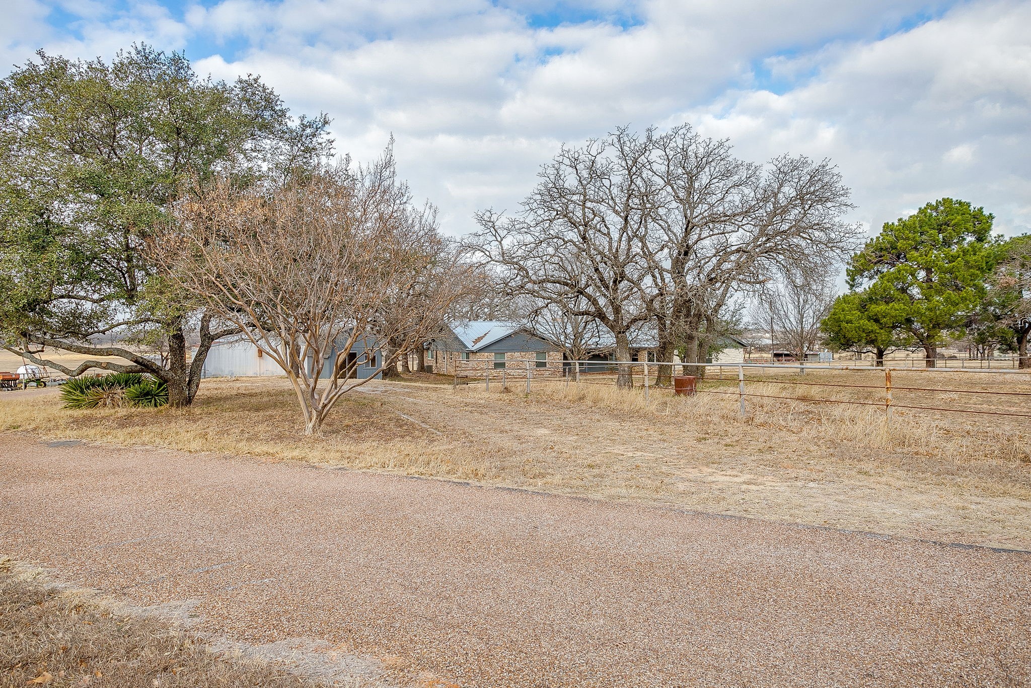 938 County Road 3341 Paradise TX 76073