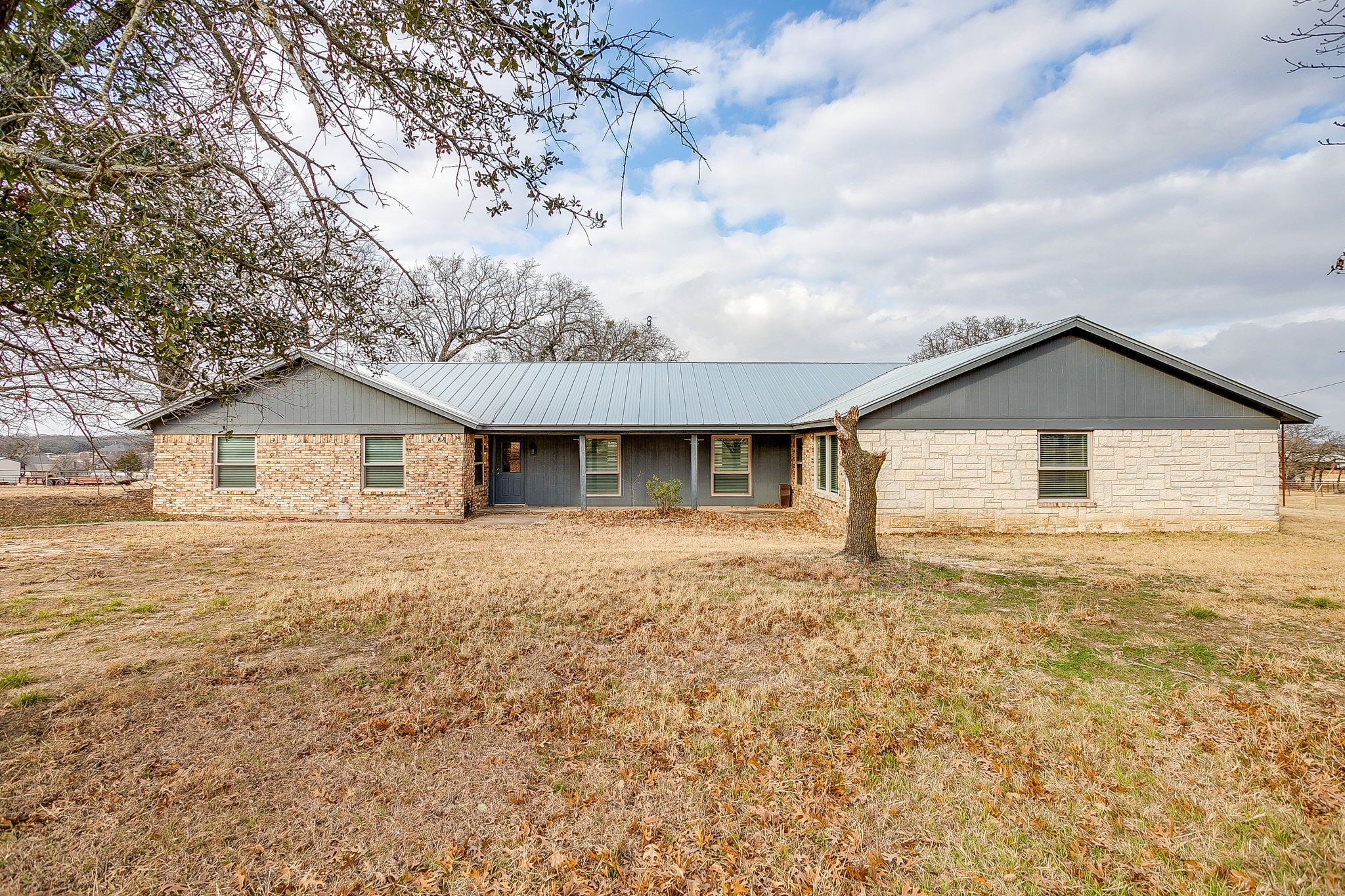 938 County Road 3341 Paradise TX 76073