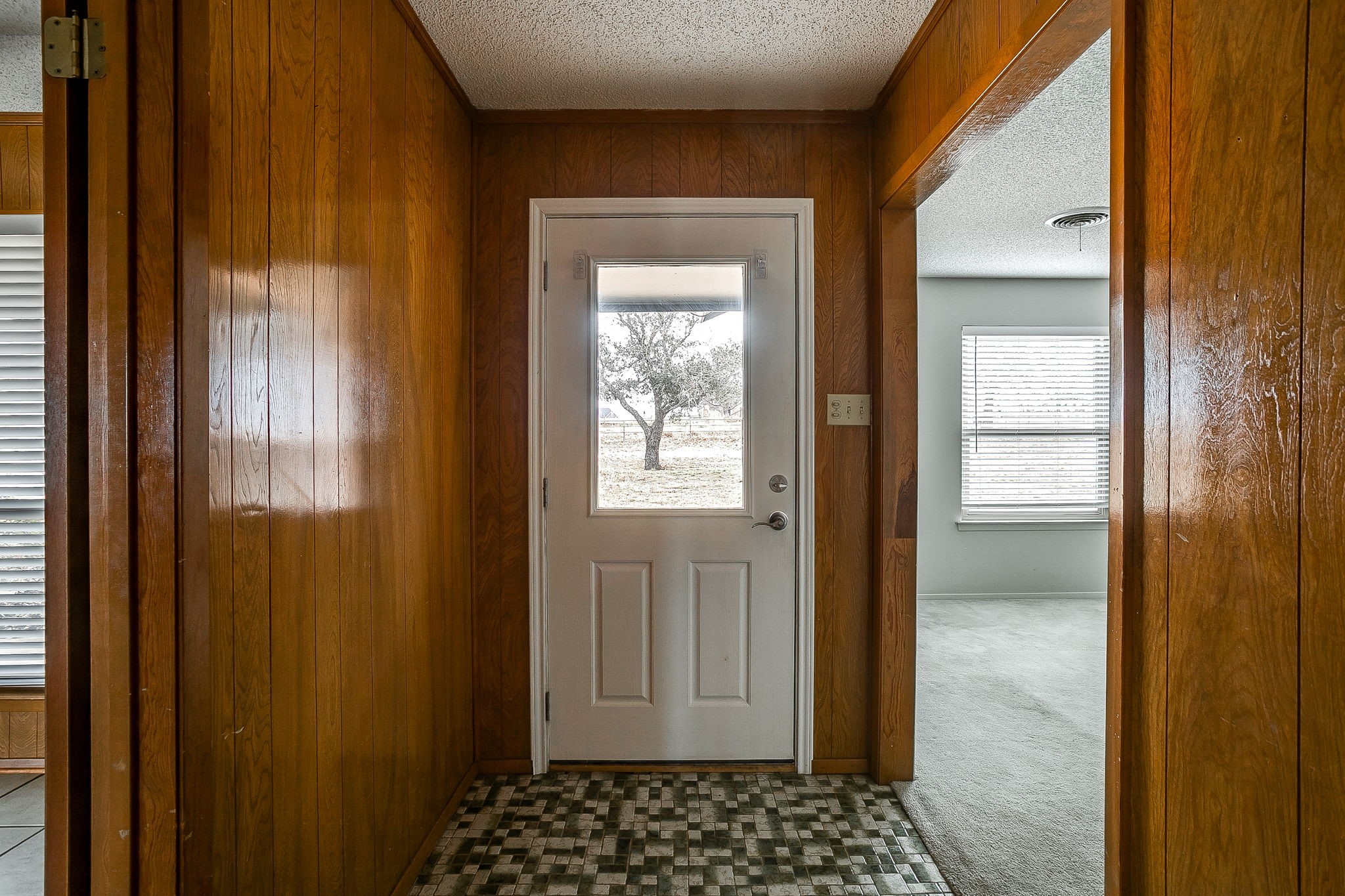 938 County Road 3341 Paradise TX 76073