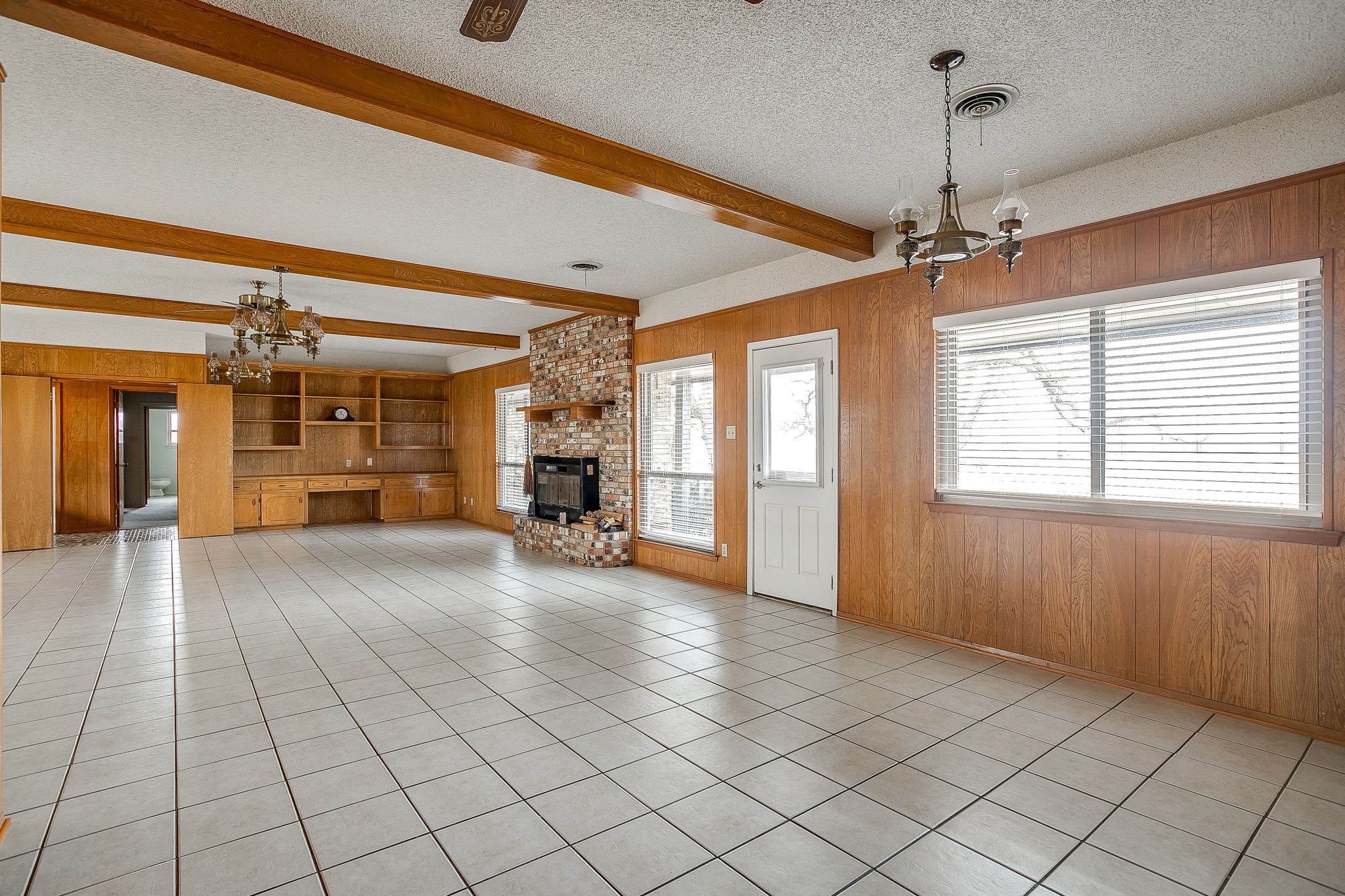 938 County Road 3341 Paradise TX 76073