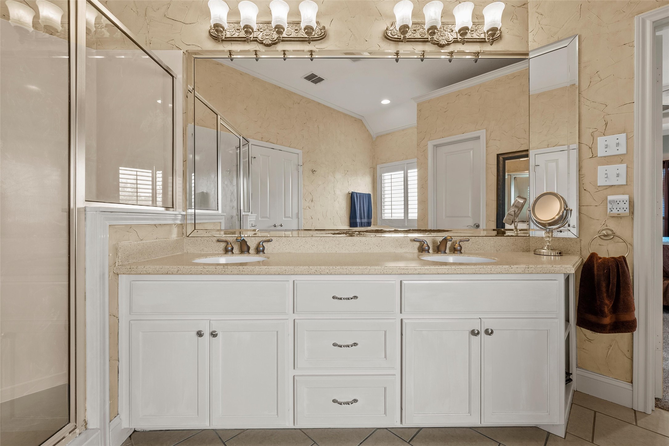 175 Ranchcrest Road Lorena TX 76655