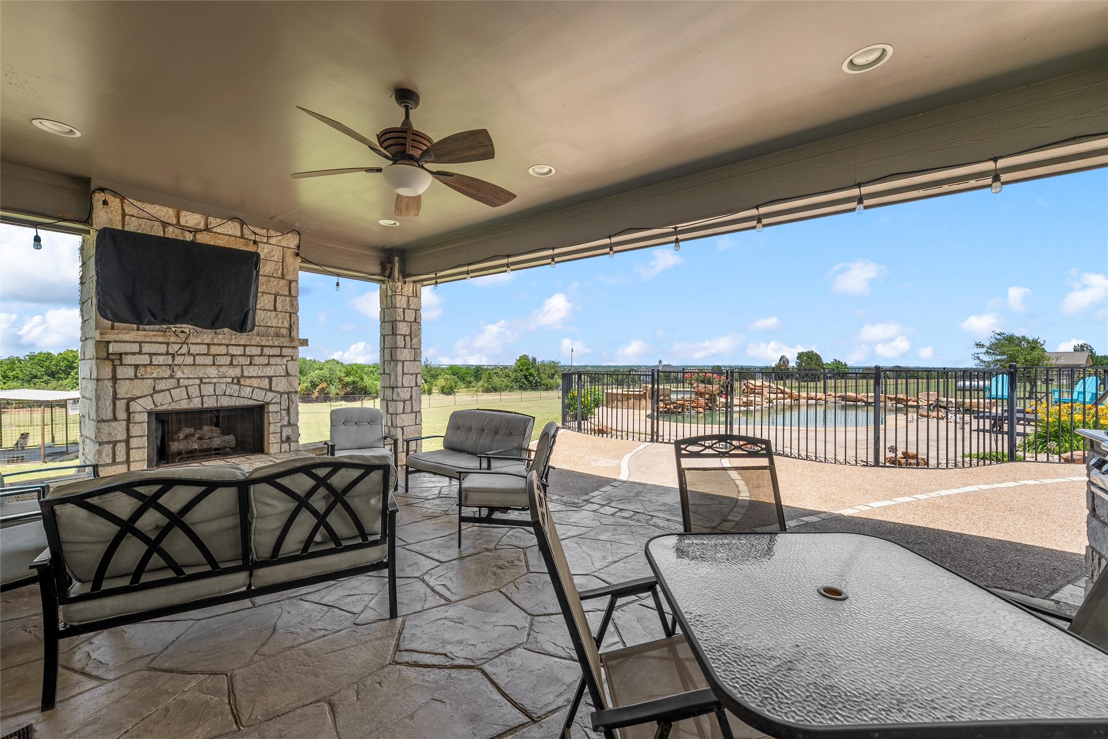 175 Ranchcrest Road Lorena TX 76655