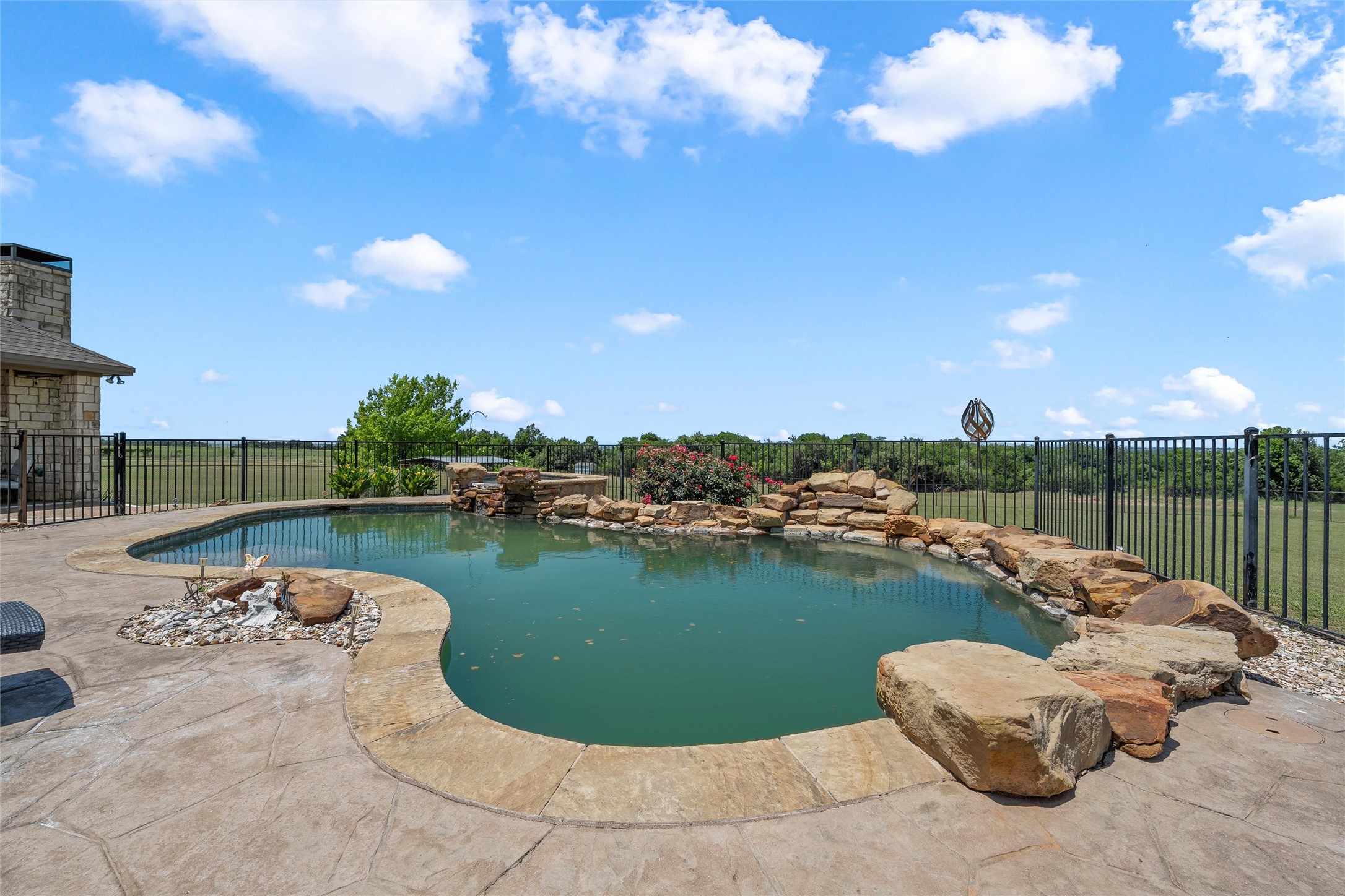 175 Ranchcrest Road Lorena TX 76655