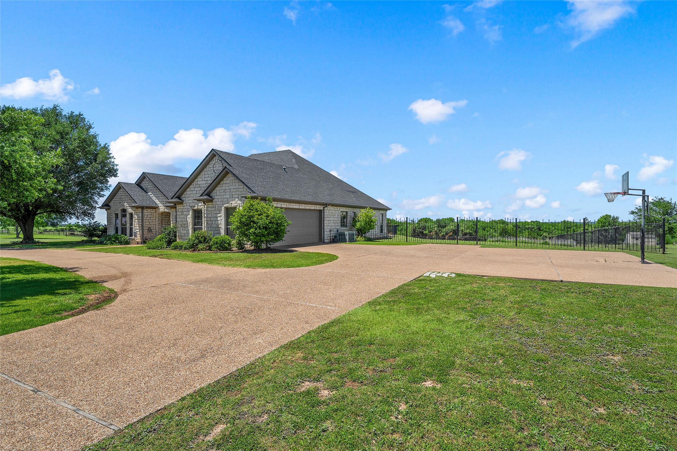 175 Ranchcrest Road Lorena TX 76655