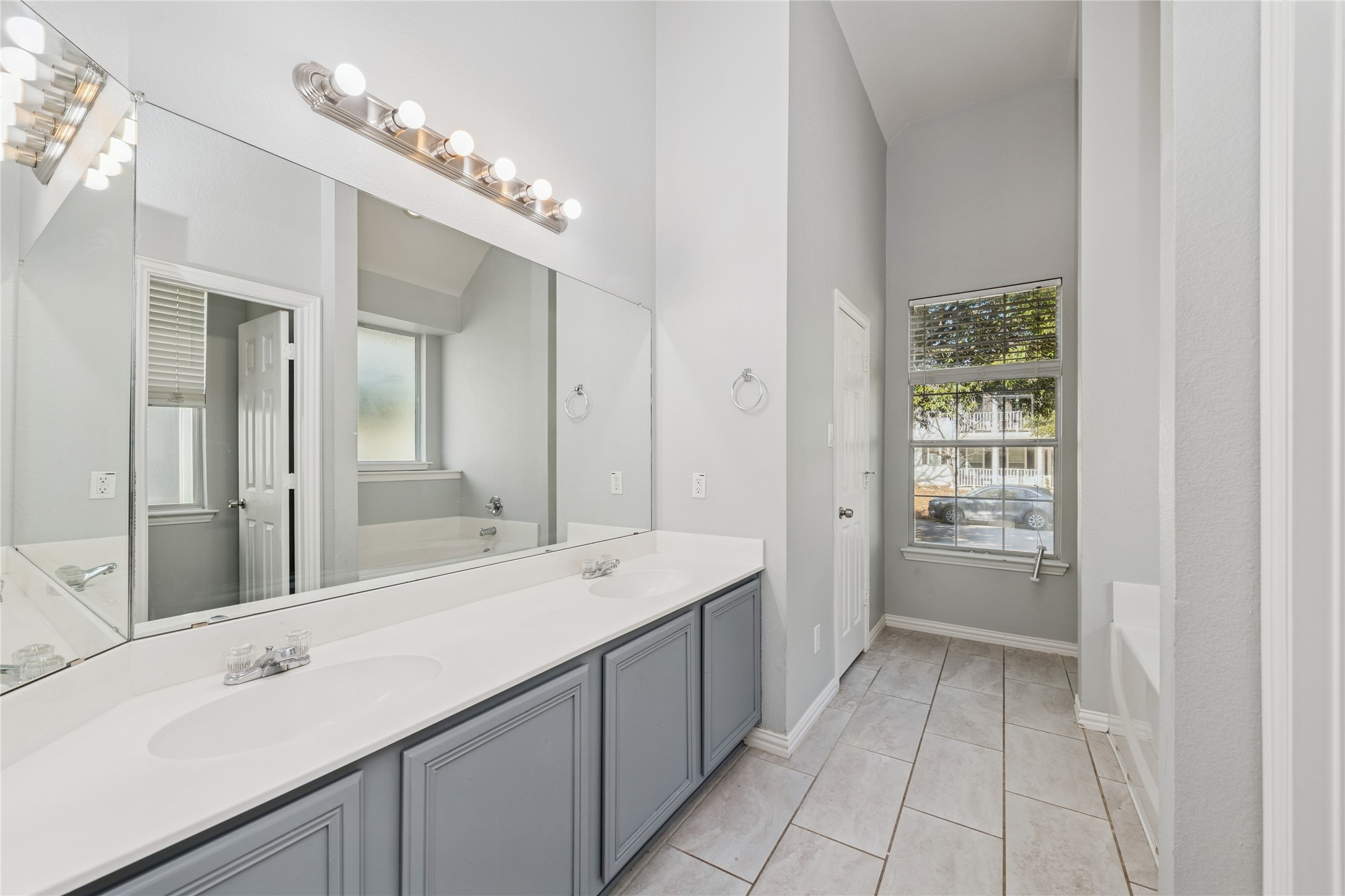 10110 Lakeview Drive Providence Village TX 76227