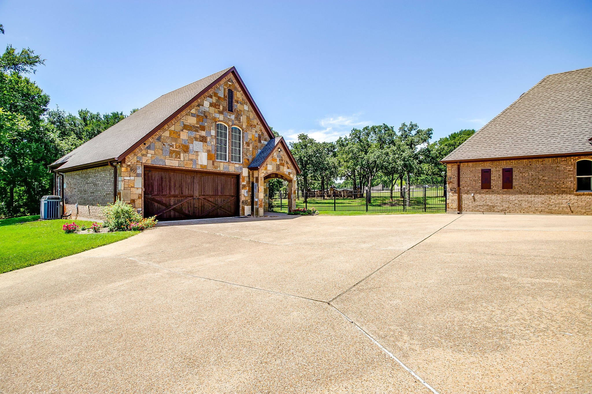 10400 Legacy Estates Drive Burleson TX 76028