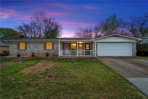 904 N Peggy Drive Robinson TX 76706