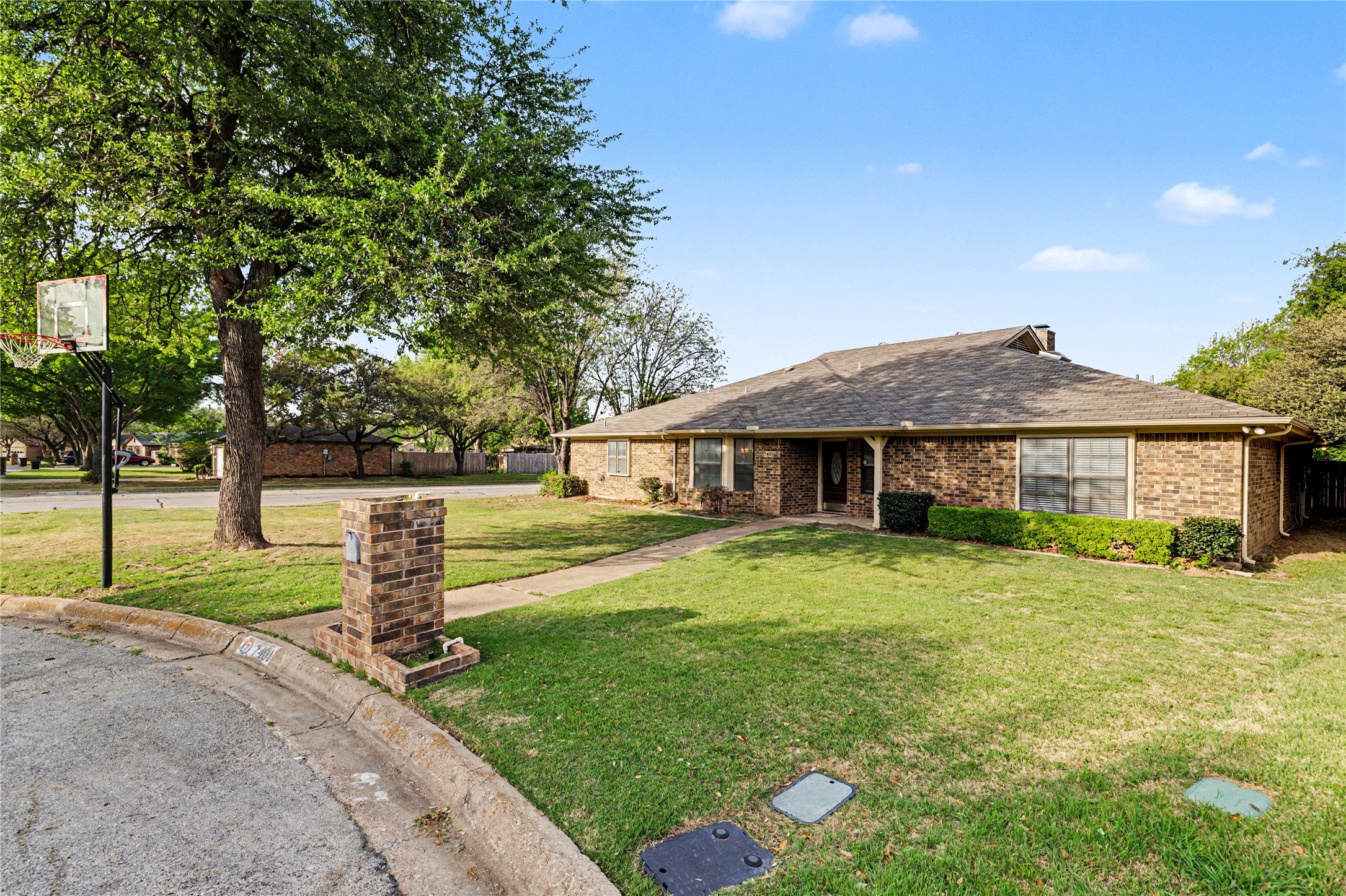7401 Windcrest Court N North Richland Hills TX 76182
