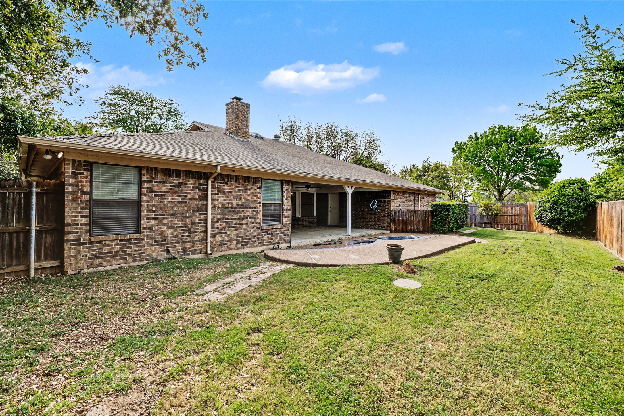 7401 Windcrest Court N North Richland Hills TX 76182