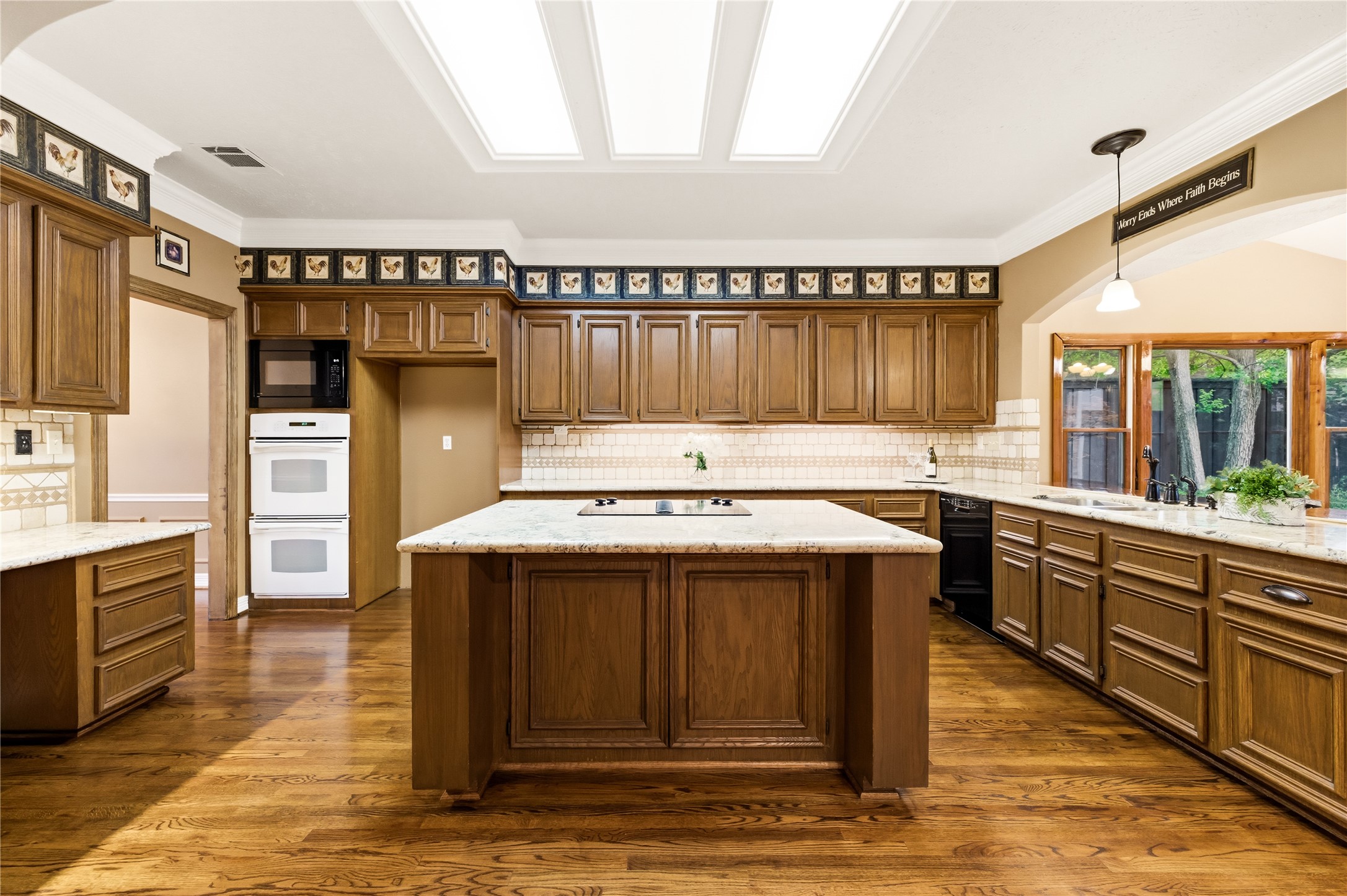 1112 Lakestream Drive Plano TX 75075