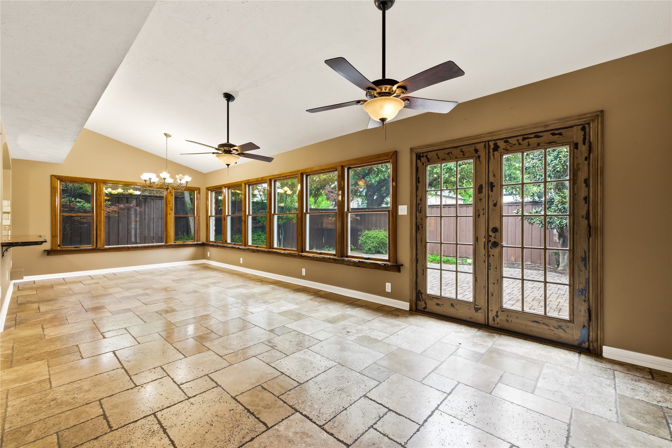1112 Lakestream Drive Plano TX 75075