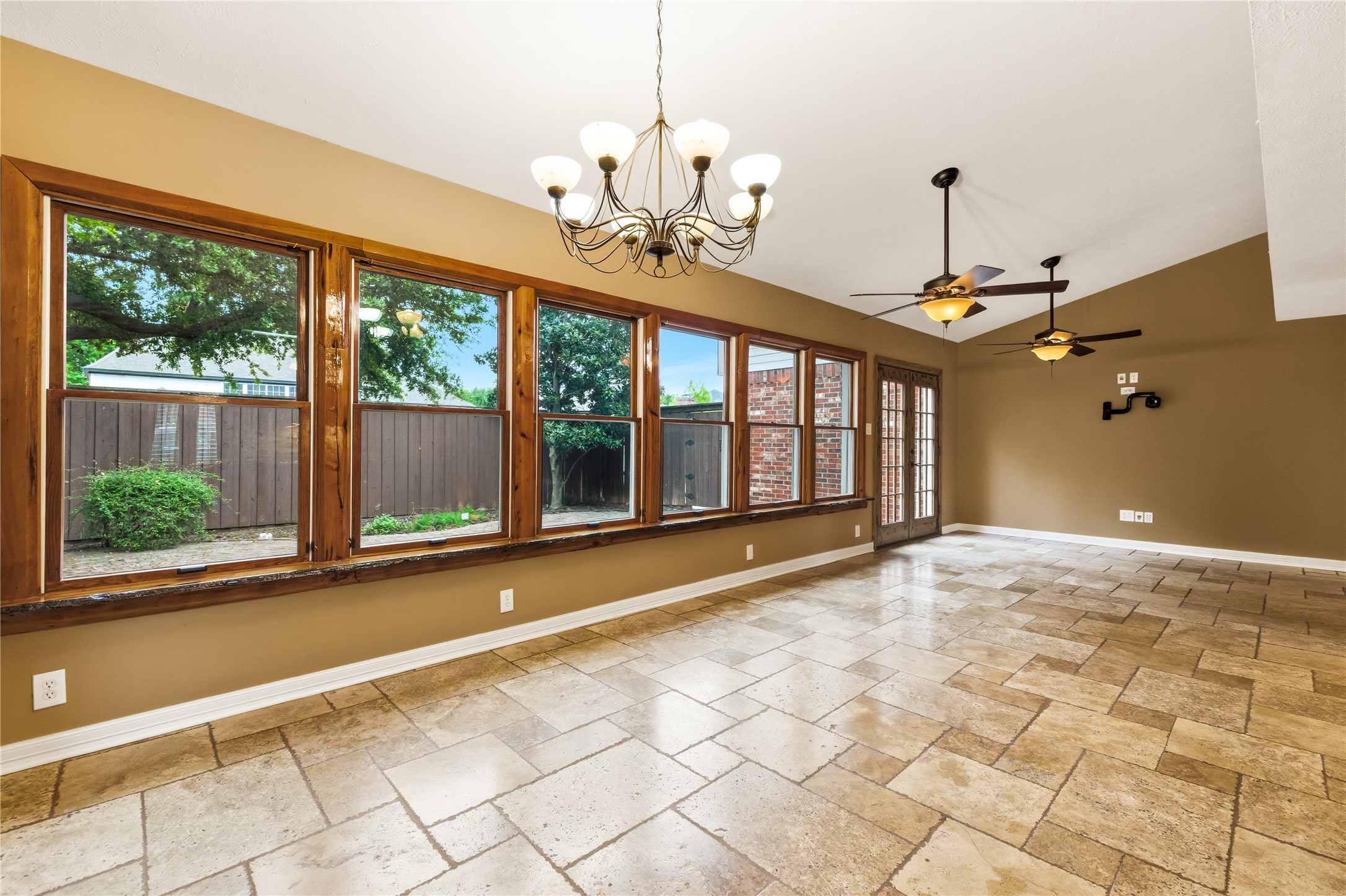 1112 Lakestream Drive Plano TX 75075