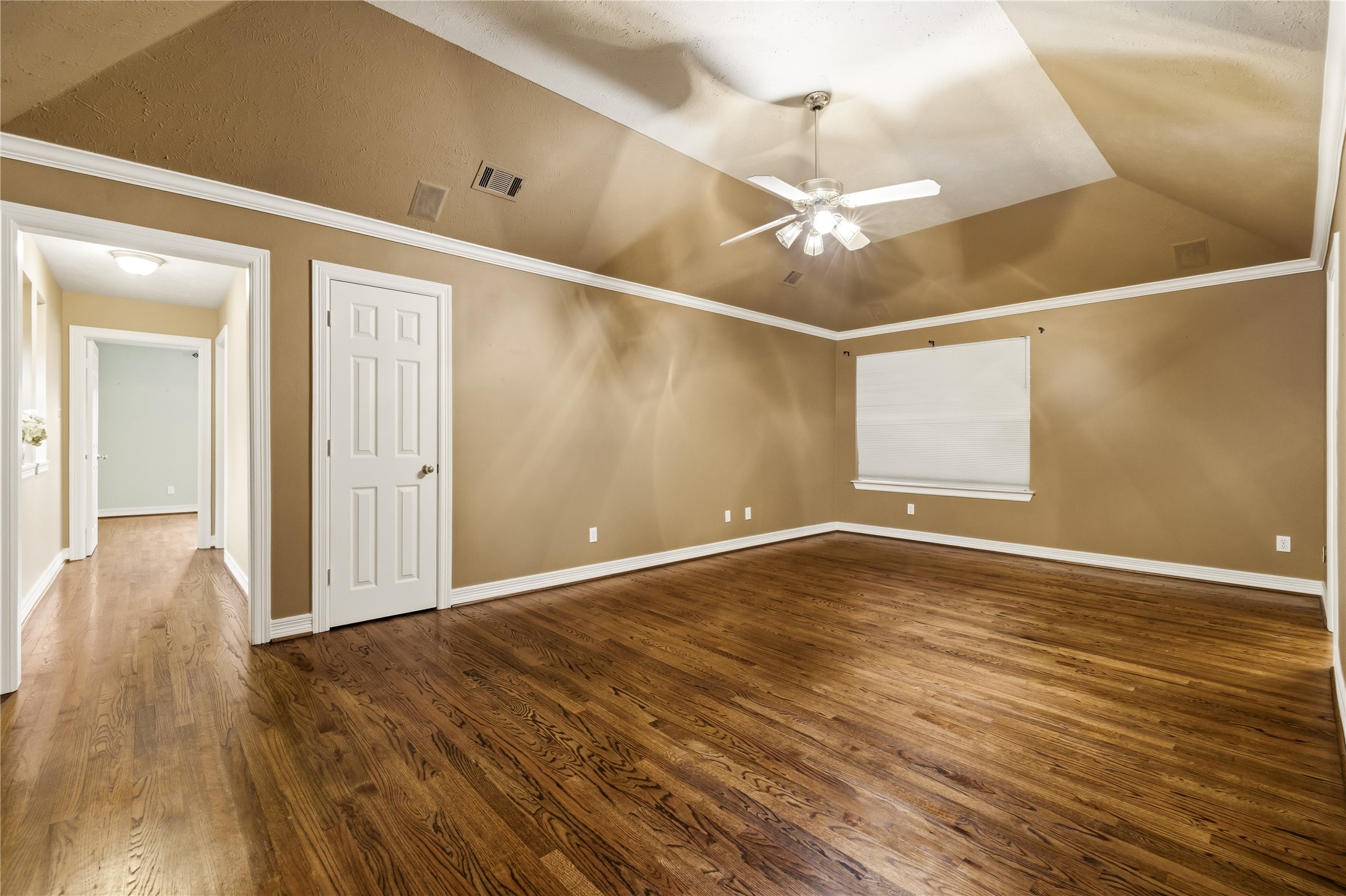 1112 Lakestream Drive Plano TX 75075