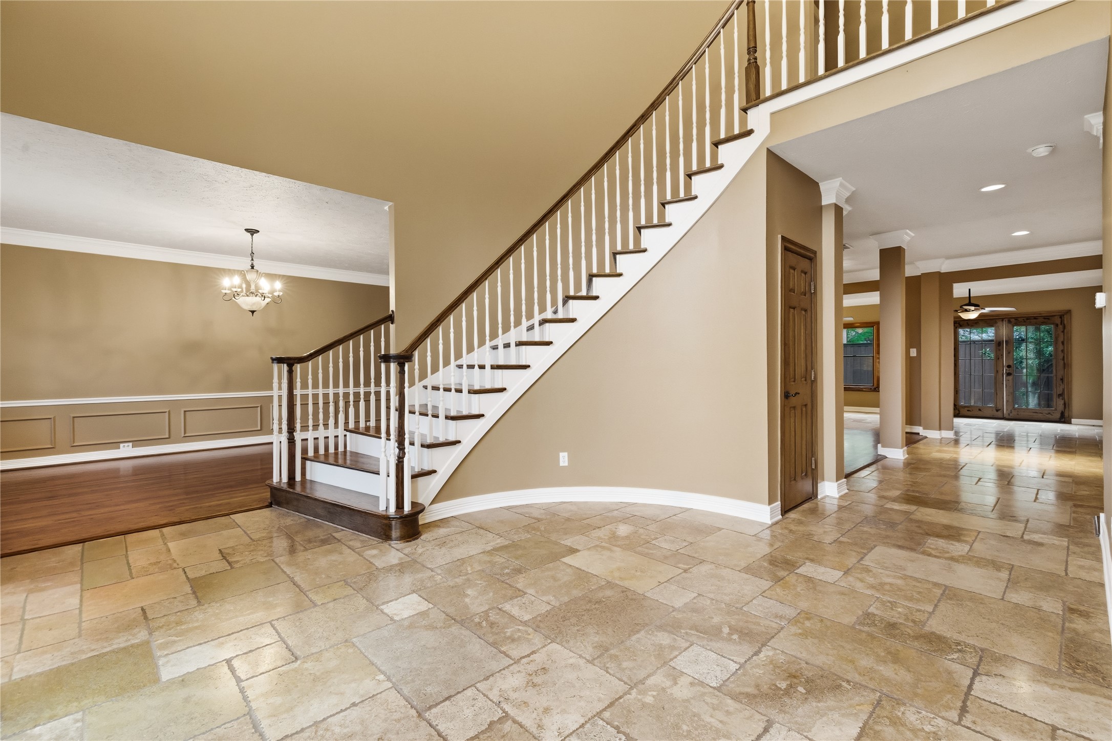 1112 Lakestream Drive Plano TX 75075