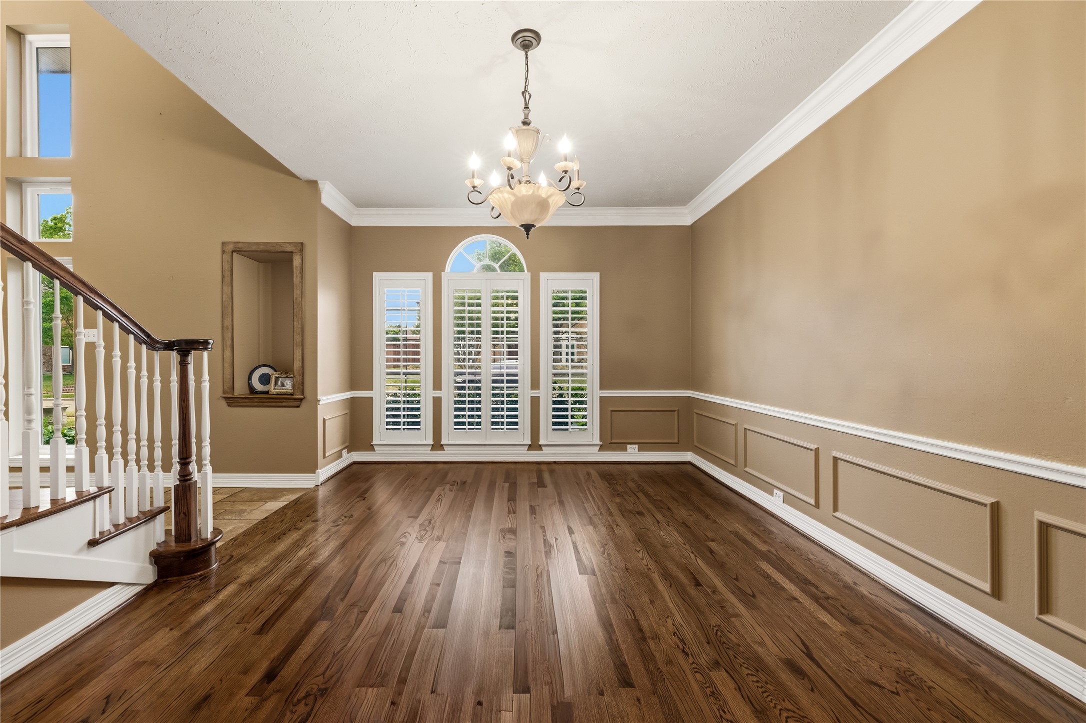 1112 Lakestream Drive Plano TX 75075