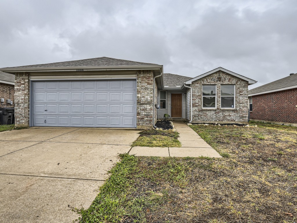 4000 Irish Setter Drive Fort Worth TX 76123