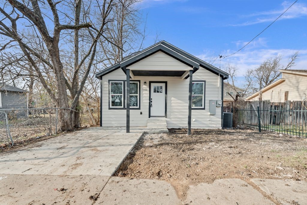 1553 Harris Court Dallas TX 75223