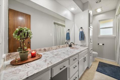 4701 Elkwood Lane Arlington TX 76016