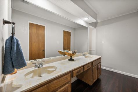 4701 Elkwood Lane Arlington TX 76016