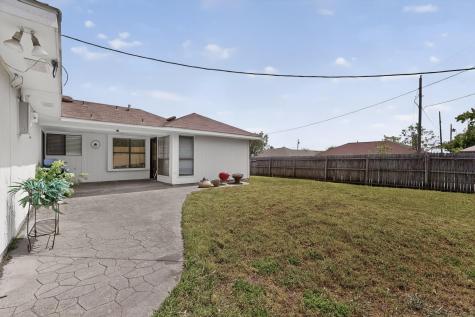 2305 Rockbluff Court Rowlett TX 75088