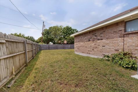 2305 Rockbluff Court Rowlett TX 75088