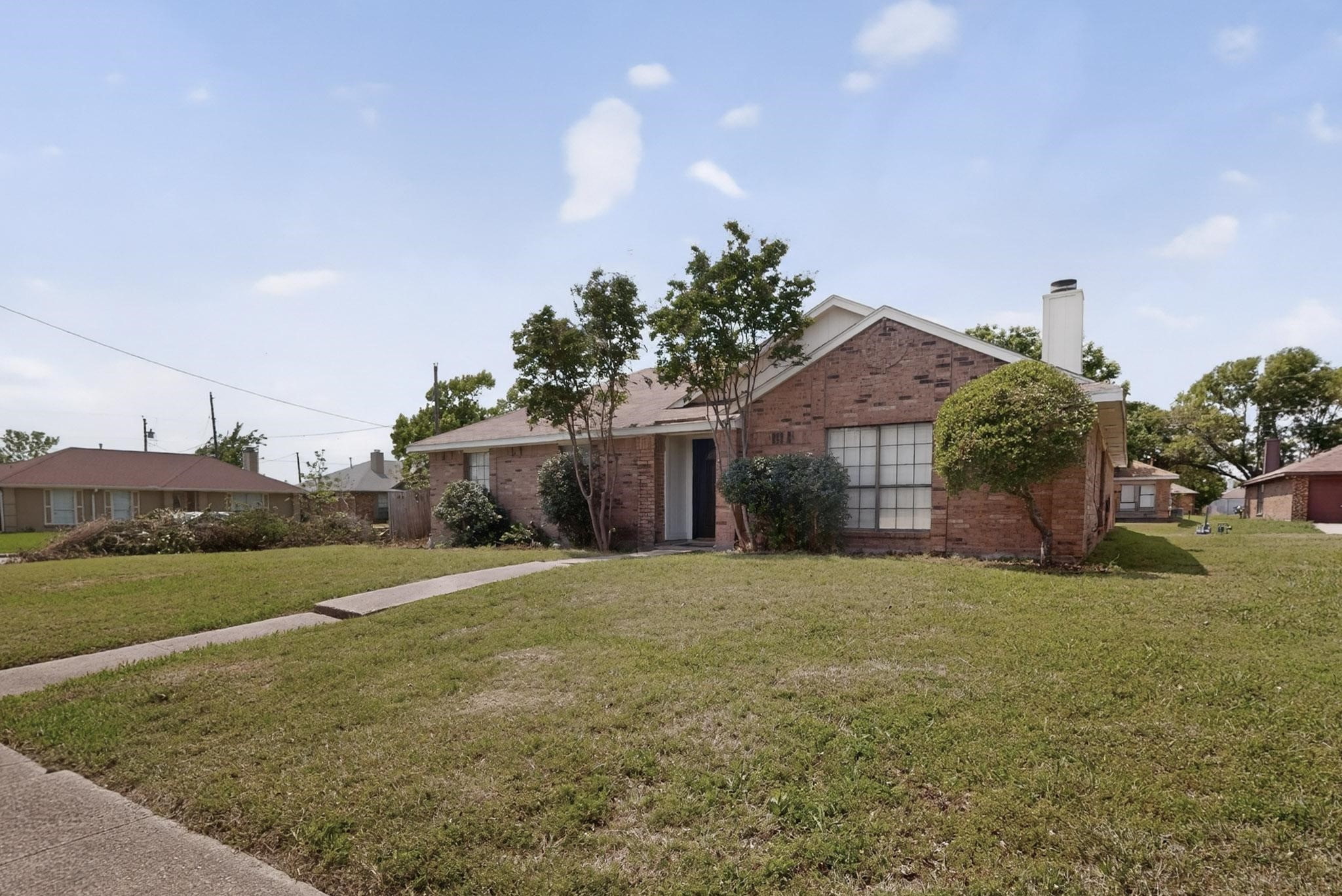 2305 Rockbluff Court Rowlett TX 75088
