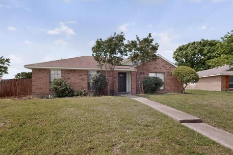 2305 Rockbluff Court Rowlett TX 75088