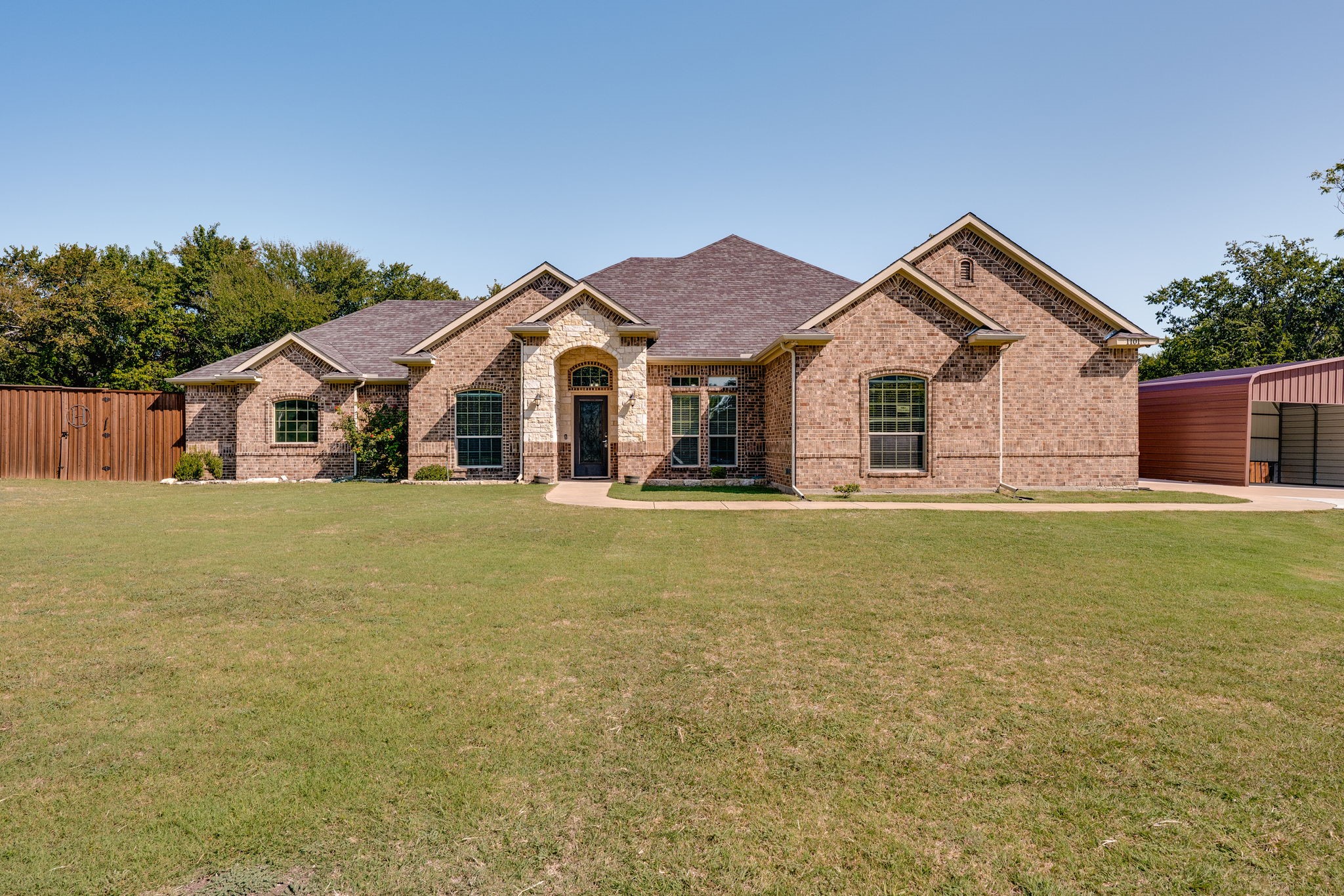 1101 Silver Creek Drive Desoto TX 75115