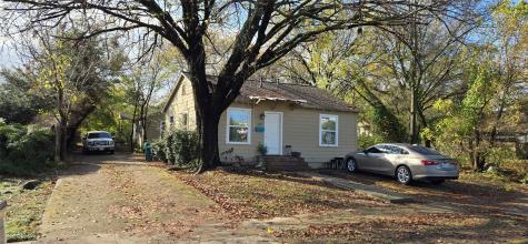 229 W Sycamore Street Denton TX 76201