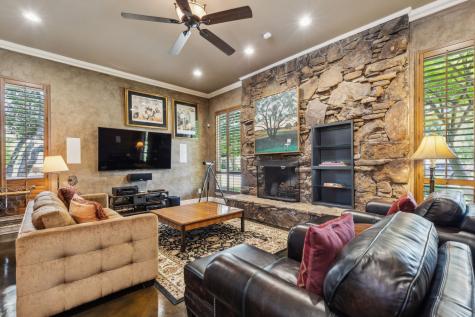 7412 Crofton Drive Dallas TX 75231