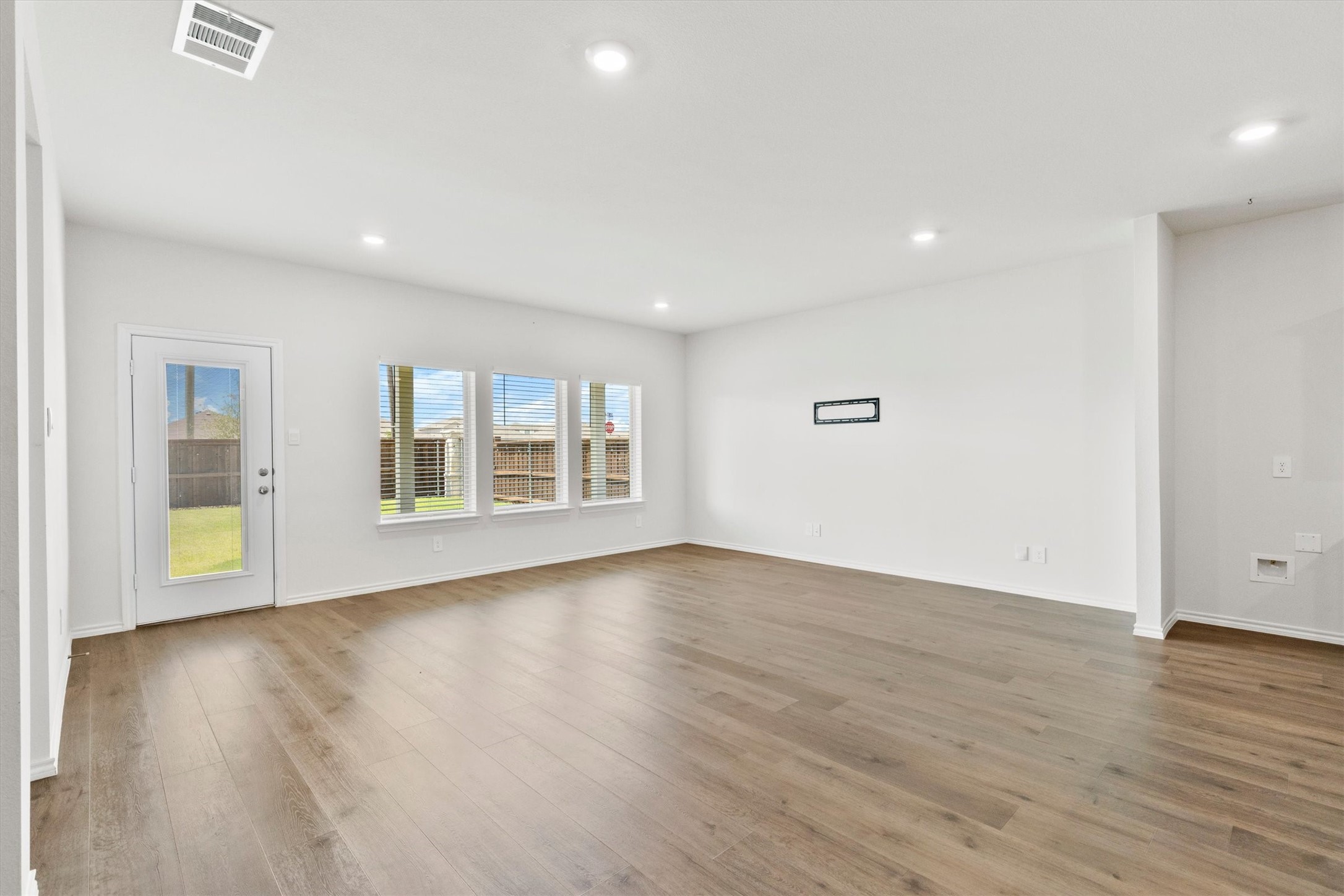 809 Sunlight Loop Princeton TX 75407
