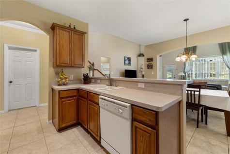 2904 Shoreline Drive Burleson TX 76028