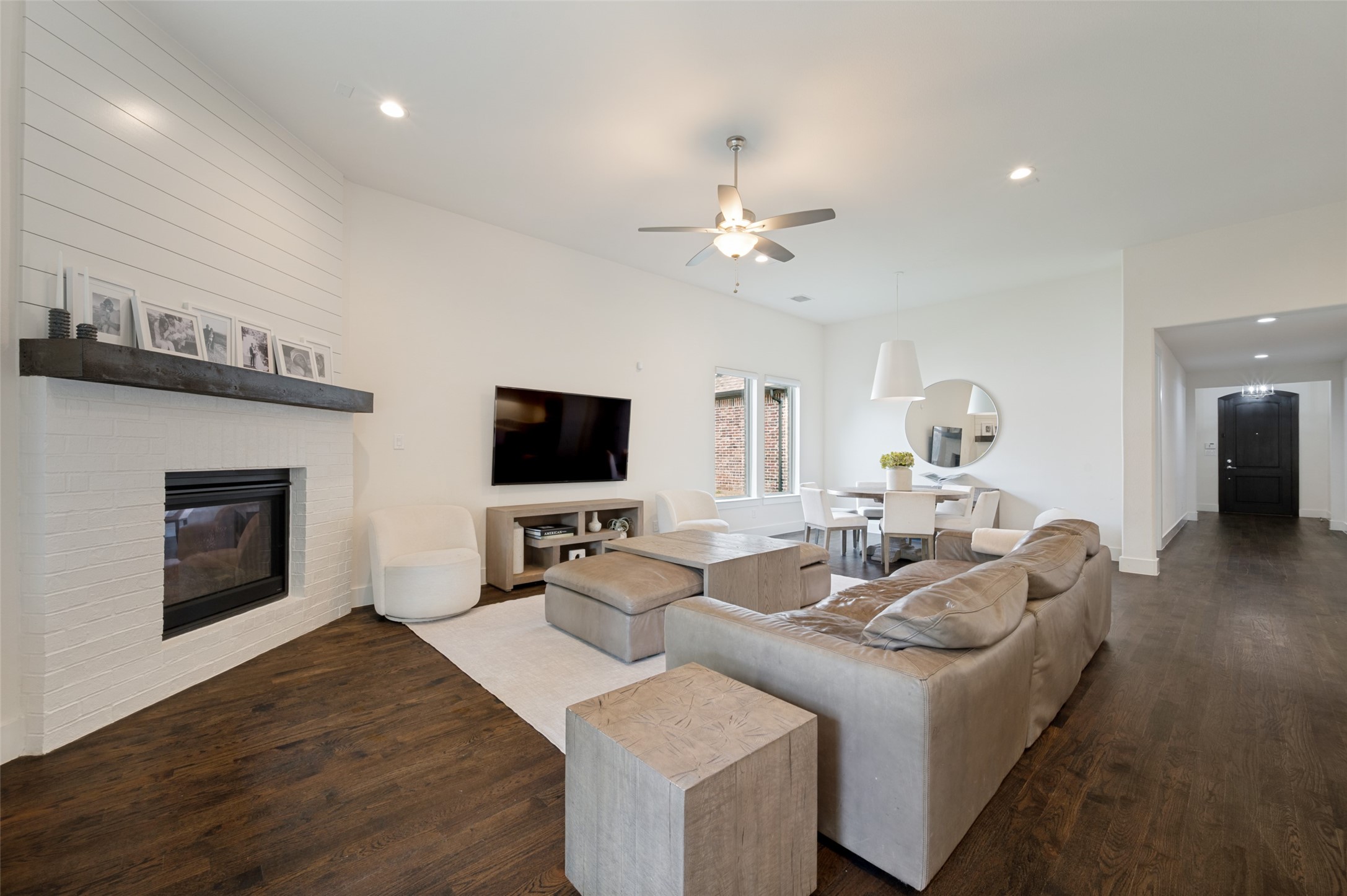 2213 Leslie Lane Mckinney TX 75072