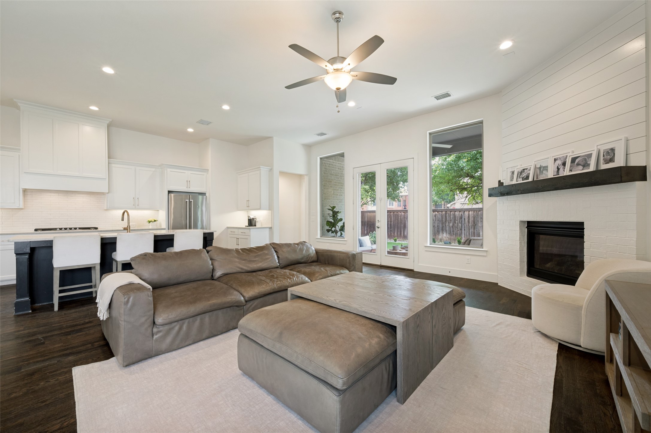 2213 Leslie Lane Mckinney TX 75072