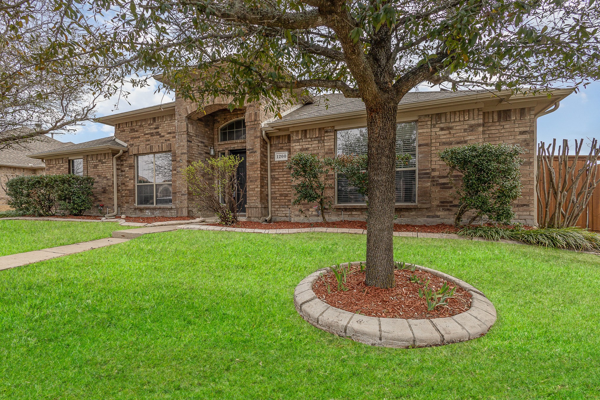 1200 Whispering Glen Royse City TX 75189