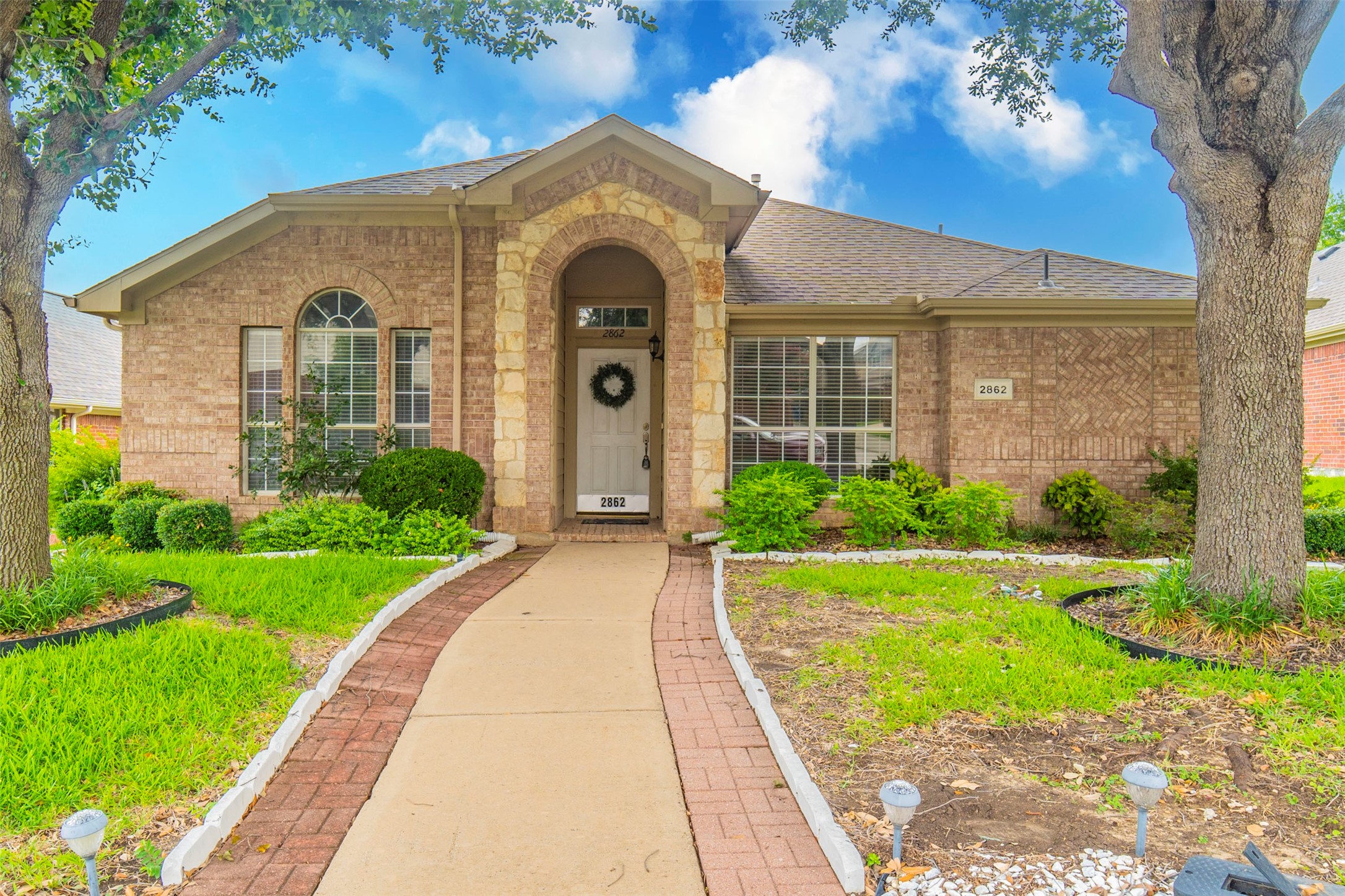 2862 Hilldale Drive Lewisville TX 75067