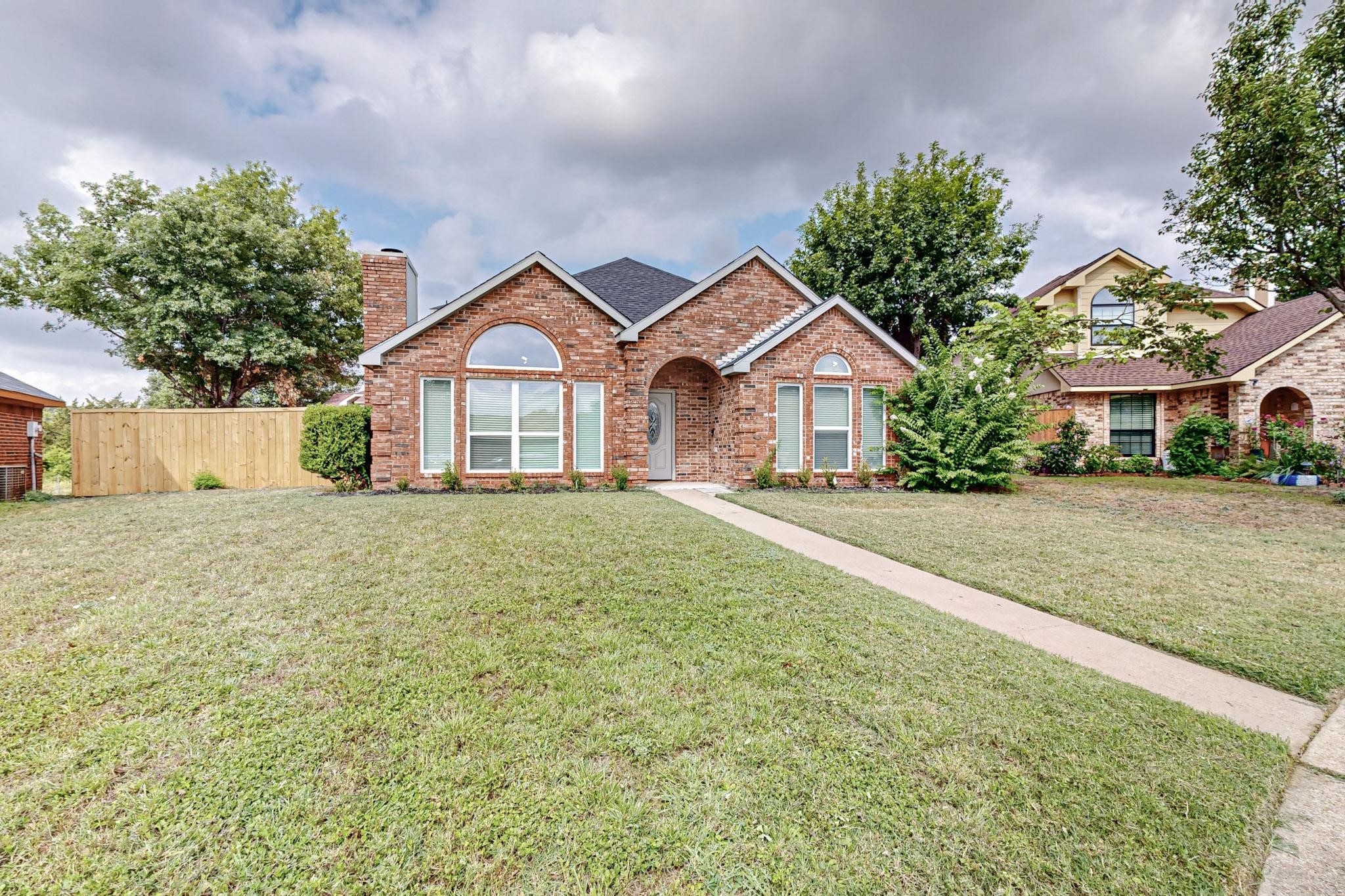 2807 Williams Way Court Dallas TX 75228