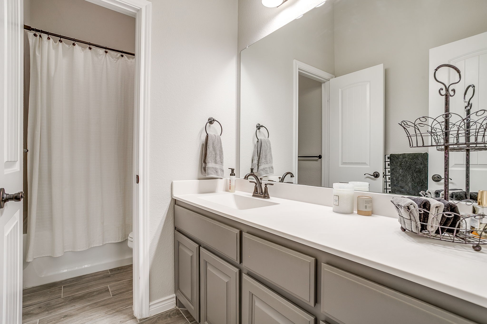 1616 Glade Meadows Drive Burleson TX 76058