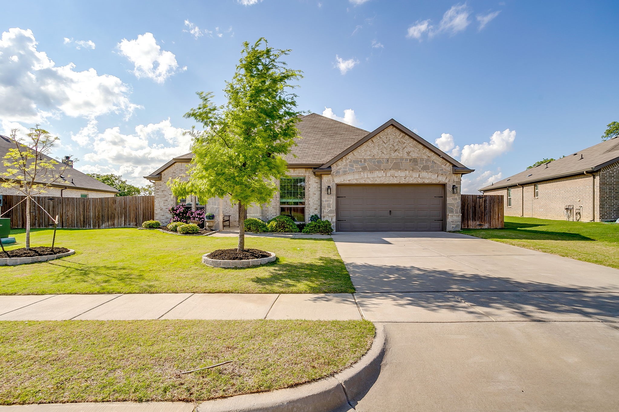 1616 Glade Meadows Drive Burleson TX 76058