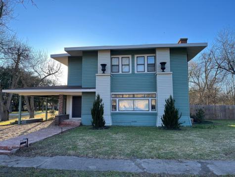 310 S Throckmorton Avenue Kerens TX 75144
