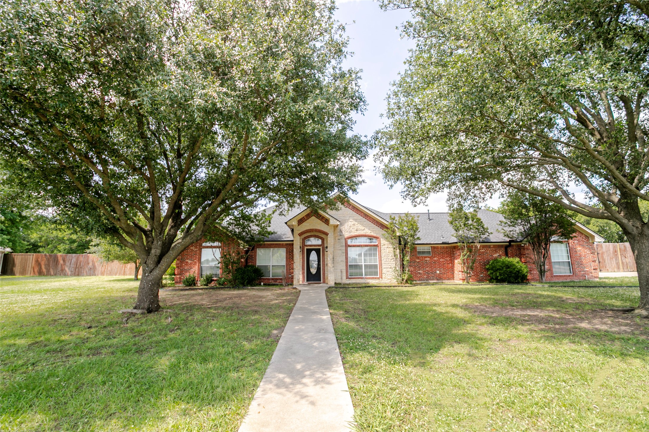 611 Fawn Trail Tioga TX 76271