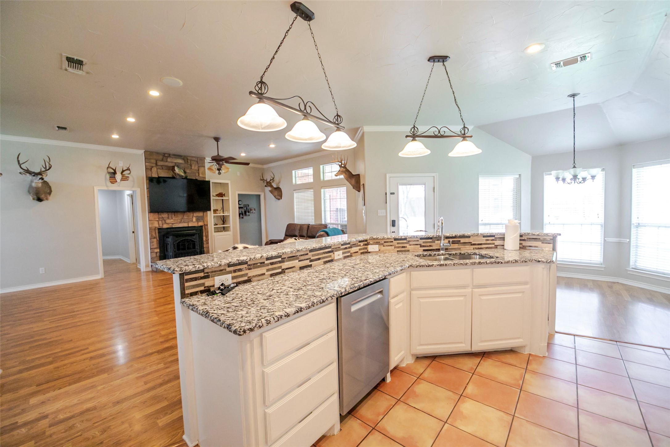 611 Fawn Trail Tioga TX 76271