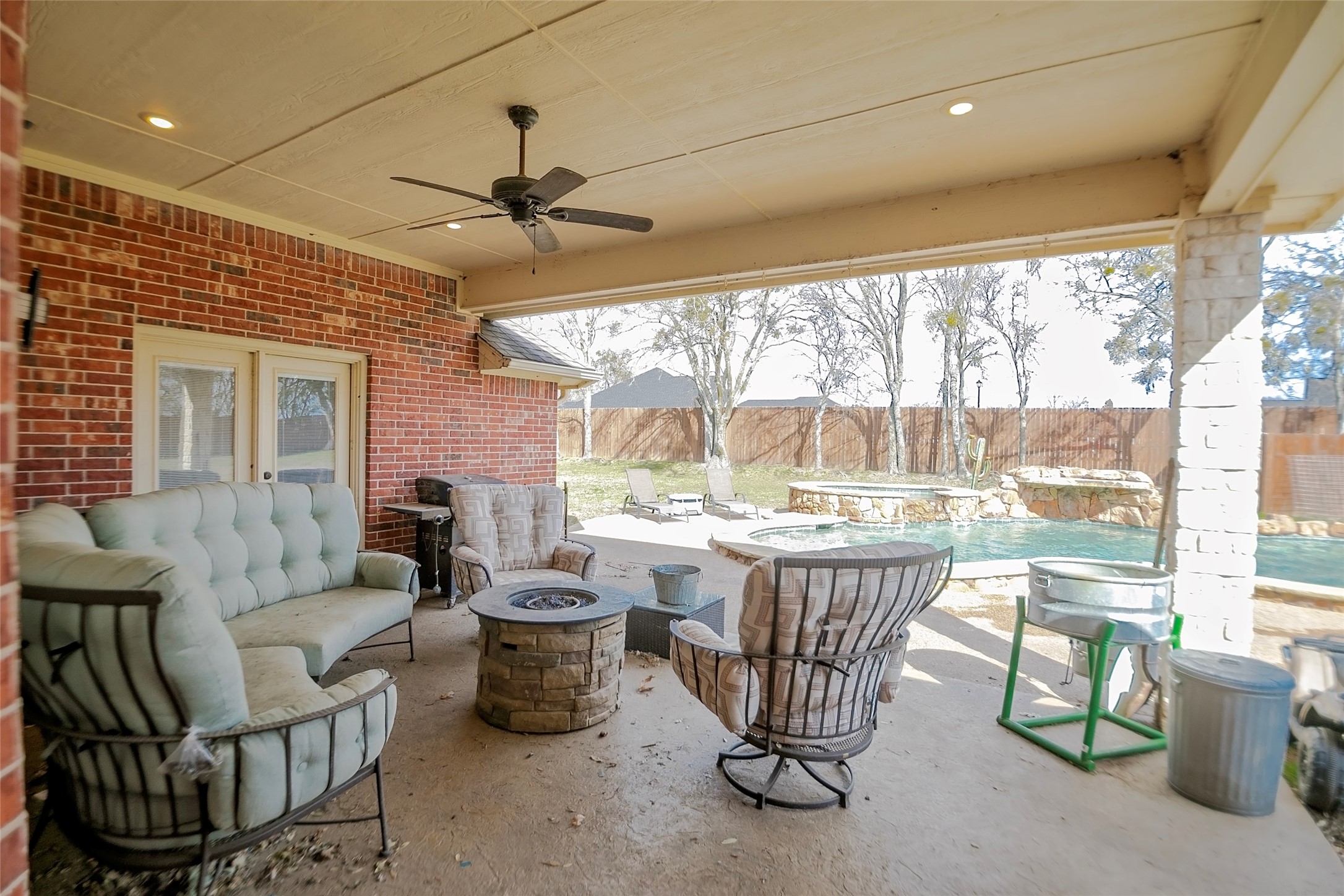 611 Fawn Trail Tioga TX 76271