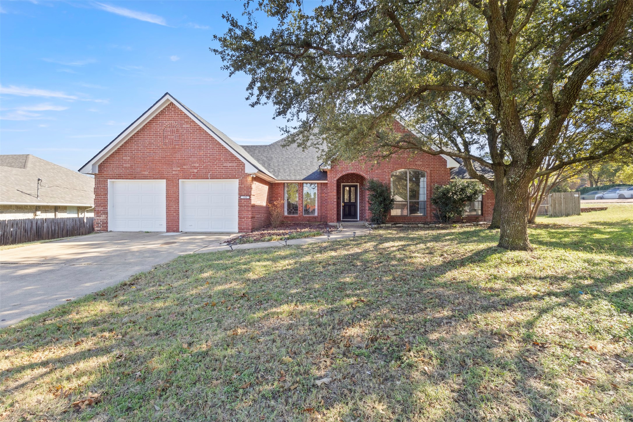 100 NE Mcalister Road Burleson TX 76028