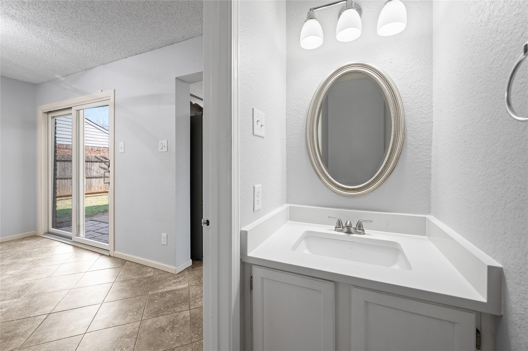 2621 Bayberry Lane Euless TX 76039