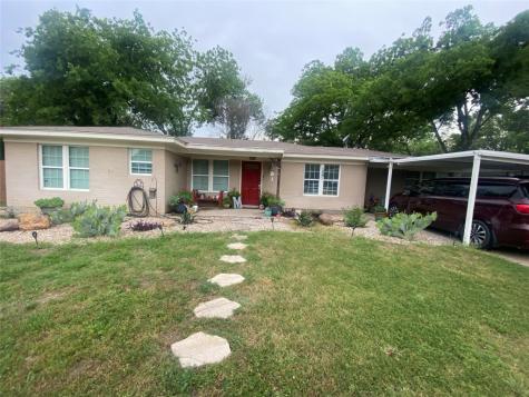 1026 Wade Hampton Street Benbrook TX 76126