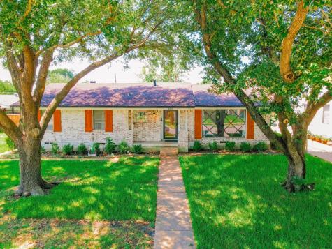 2517 Blanton Street Dallas TX 75227