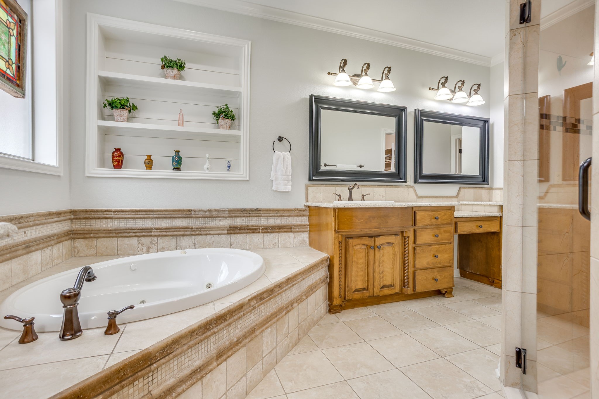 2318 Vienna Drive Granbury TX 76048