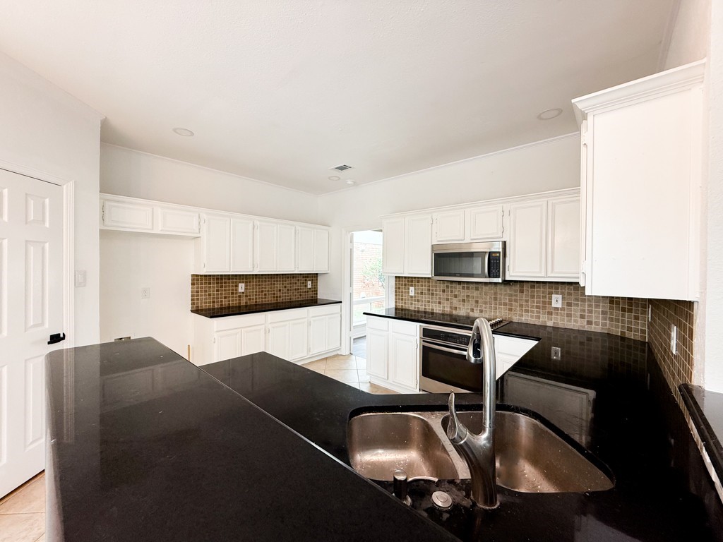 1307 Pawnee Trail Carrollton TX 75007