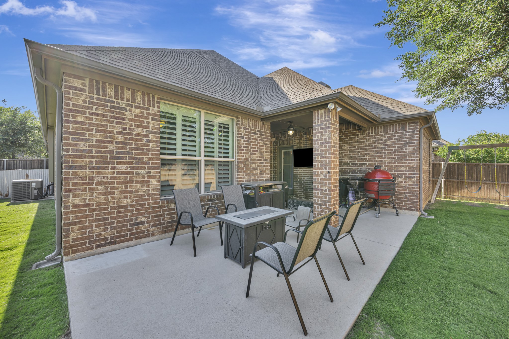 6956 Finch Drive North Richland Hills TX 76182
